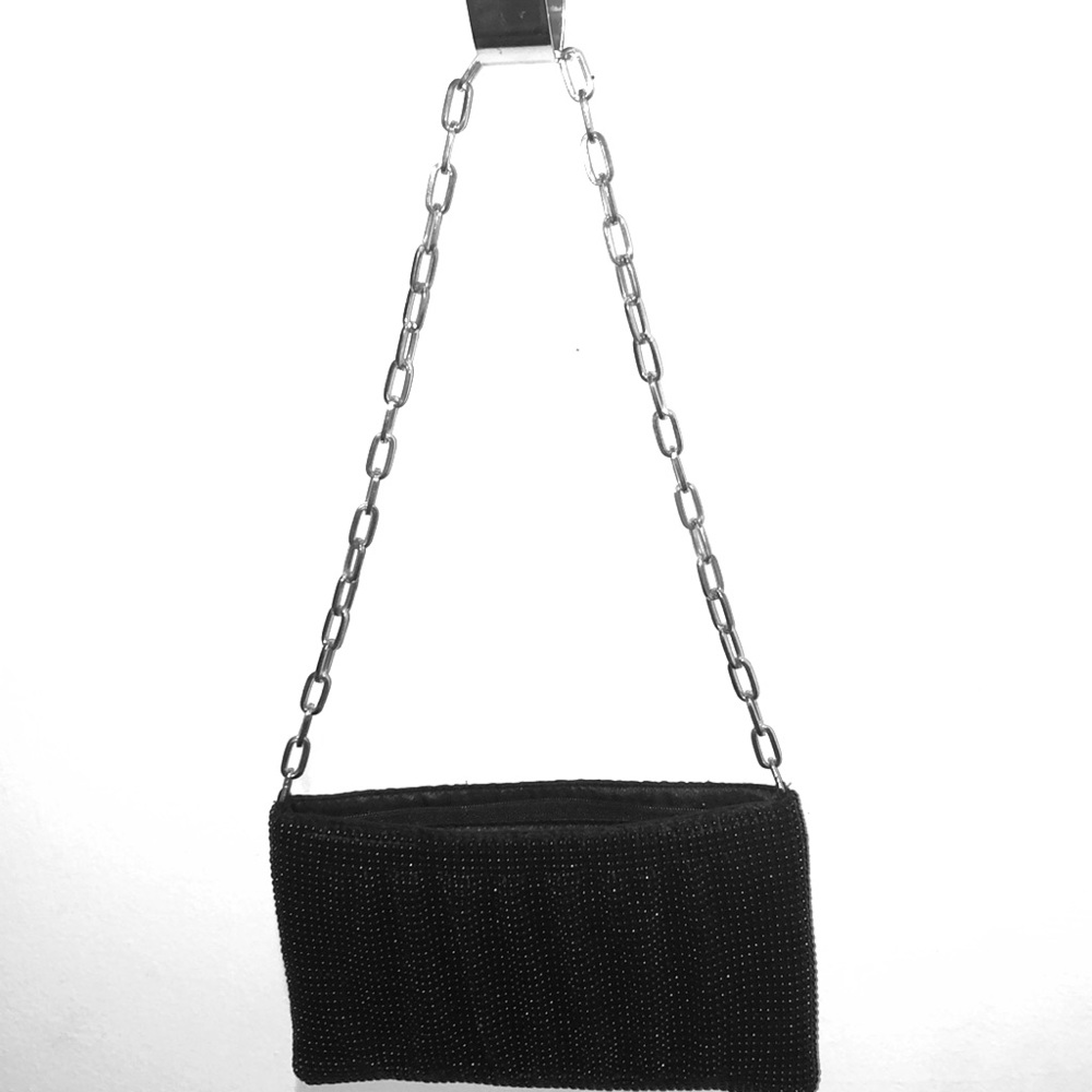 black chain mini shoulder bag